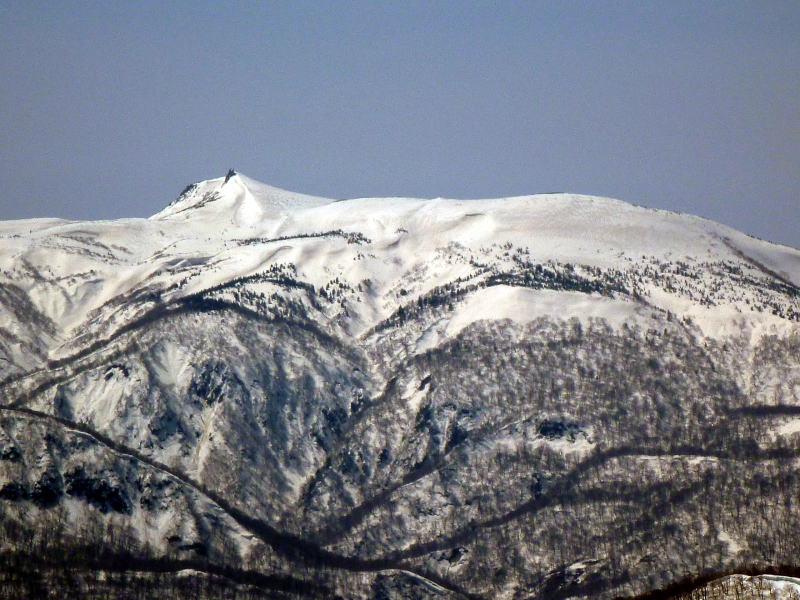 残雪の乳頭山